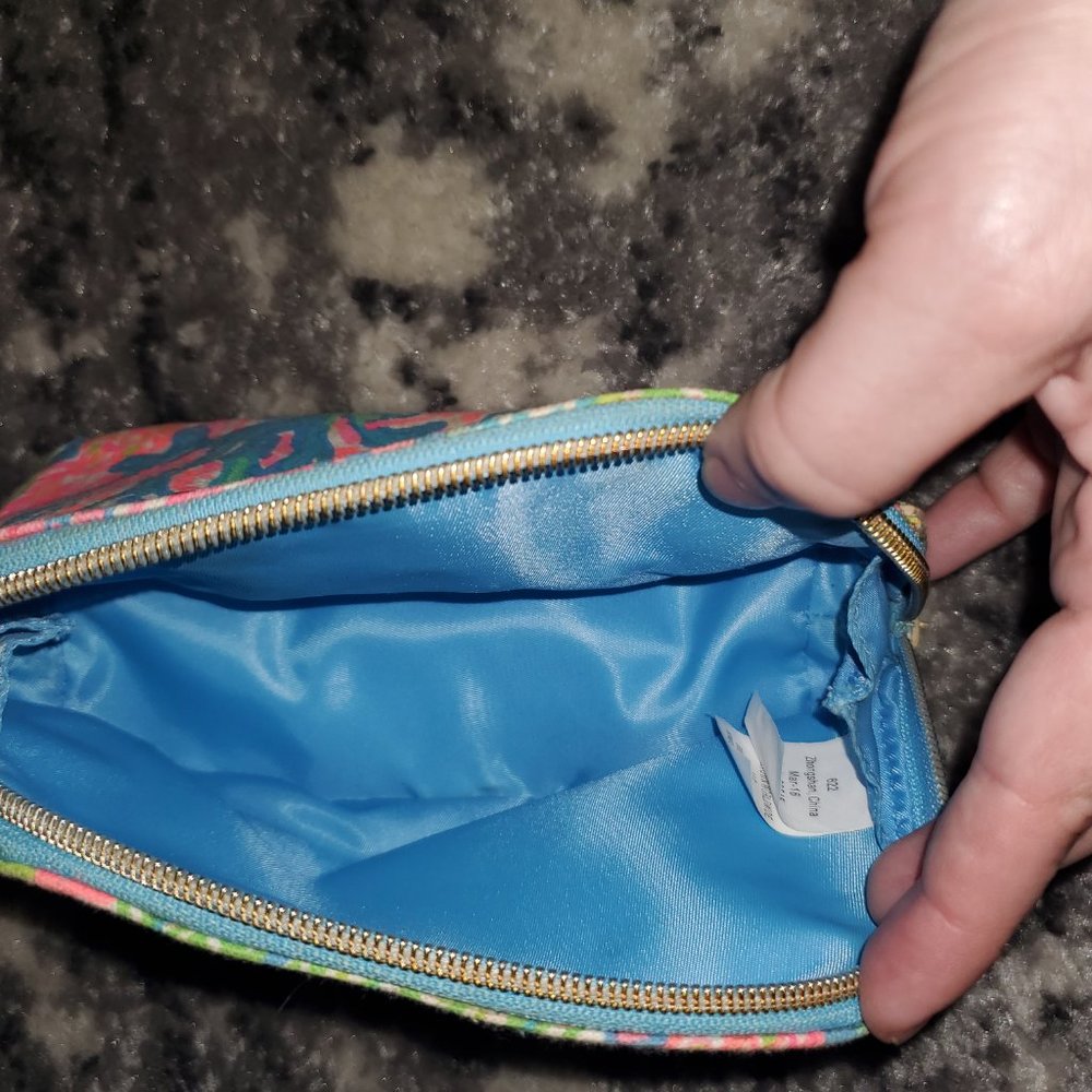 Lilly Pulitzer Carry Pouch Like NEW! - Picture 9 of 9